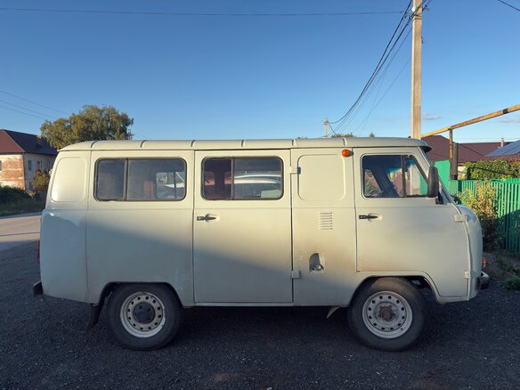 2009 УАЗ 3962, серебристый, 450000 рублей - вид 1
