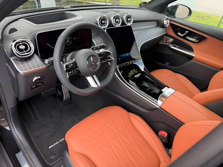 2026 Mercedes-Benz GLC Coupe 300 II (C254), чёрный, 6790000 рублей, вид 3