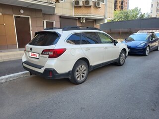 2018 Subaru Outback V, белый, 2590000 рублей, вид 2