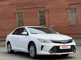 2014 Toyota Camry VII (XV50) Рестайлинг, белый, 1930000 рублей, вид 4
