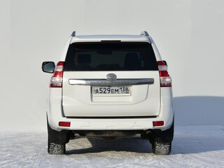 2013 Toyota Land Cruiser Prado 150 Series Рестайлинг 1, белый, 2970000 рублей, вид 4