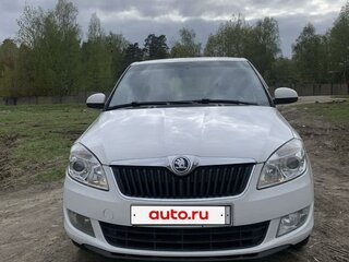 2013 Skoda Fabia II Рестайлинг, белый, 620000 рублей, вид 4