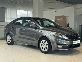 2015 Kia Rio III Рестайлинг, серый, 1075000 рублей, вид 3