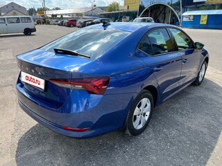 2021 Skoda Octavia IV (A8), синий, 2410000 рублей, вид 5