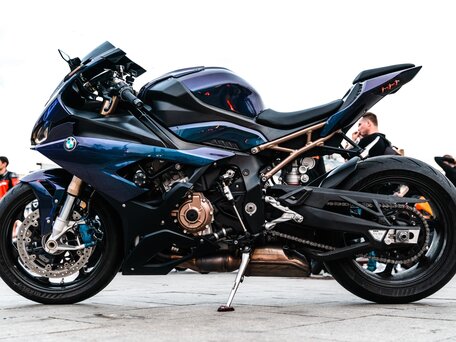 2022 BMW S 1000 RR, фиолетовый, 1800000 рублей, вид 4