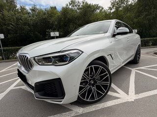 2020 BMW X6 40i III (G06), белый, 7500000 рублей, вид 4