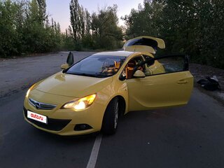 2012 Opel Astra GTC J Рестайлинг, жёлтый, 920000 рублей, вид 1