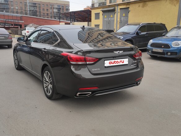 2017 Genesis G80 I, коричневый, 2400000 рублей - вид 4