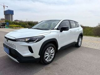 2026 Toyota Corolla Cross I Рестайлинг, белый, 3070000 рублей, вид 1