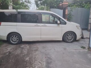 2010 Honda Stepwgn IV, белый, 1000000 рублей, вид 2
