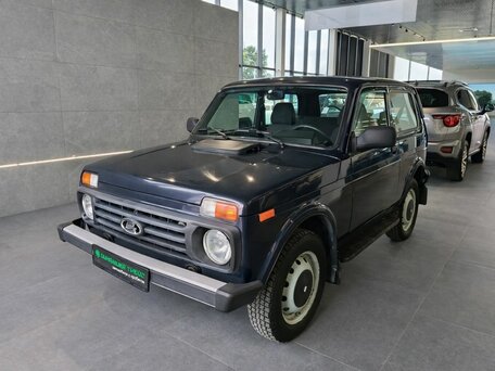 2017 Lada (ВАЗ) 2121 (4x4) I Рестайлинг, зелёный, 570000 рублей, вид 3