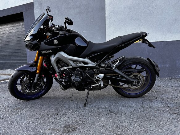 2015 Yamaha MT-09 (FZ-09), фиолетовый, 690000 рублей - вид 3