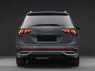 2023 Volkswagen Tiguan II Рестайлинг, серый, 3840000 рублей, вид 4