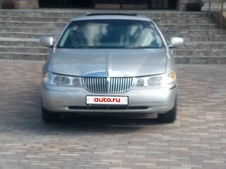 1998 Lincoln Town Car III, серебристый, 1000000 рублей, вид 2