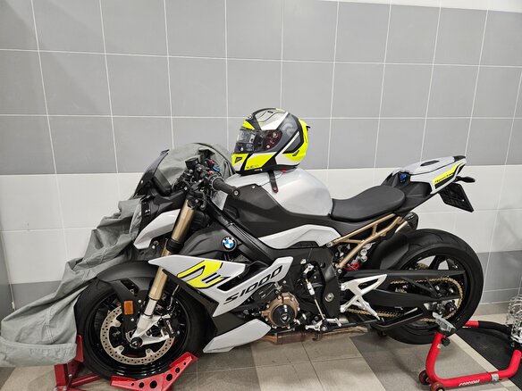 2021 BMW S 1000 R, серебристый, 1850000 рублей