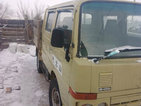 1991 Nissan Atlas, жёлтый, 1300000 рублей, вид 2