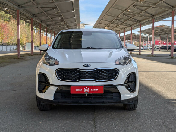 2019 Kia Sportage IV Рестайлинг, белый, 1794900 рублей - вид 2