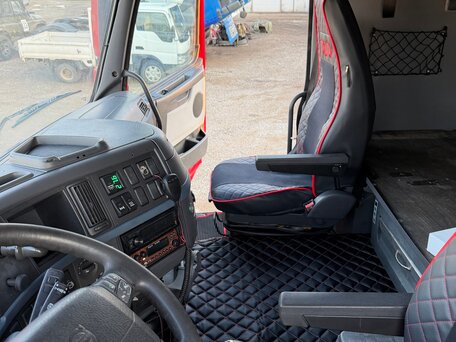 2008 Volvo FH, красный, 3150000 рублей, вид 2