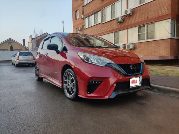 2018 Nissan Note Nismo e-Power II Рестайлинг, красный, 1500000 рублей - вид 1