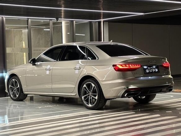 2022 Audi A4 35 TFSI V (B9) Рестайлинг, серебристый, 2261027 рублей - вид 3