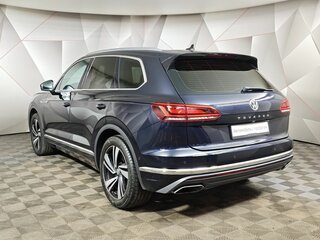 2020 Volkswagen Touareg III, чёрный, 4730000 рублей, вид 4