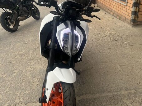 2017 KTM 390 Duke, белый, 450000 рублей, вид 5