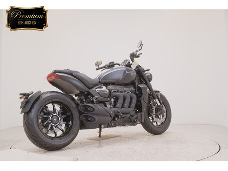 2026 Triumph Rocket III, синий, 2500000 рублей, вид 3