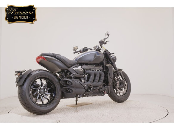 2026 Triumph Rocket III, синий, 2500000 рублей - вид 2