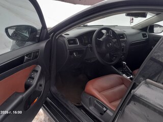 2012 Volkswagen Jetta VI, чёрный, 1100000 рублей, вид 4