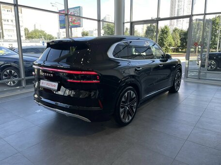 Zeekr 8X