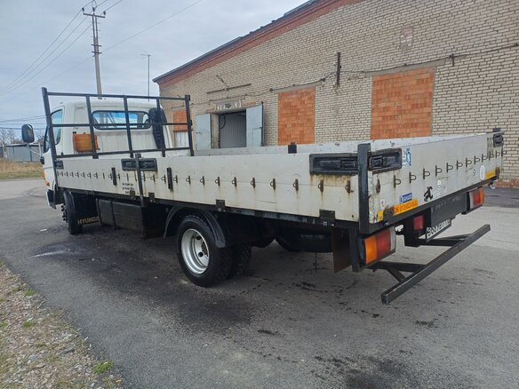 2011 Hyundai H350, белый, 1450000 рублей - вид 7