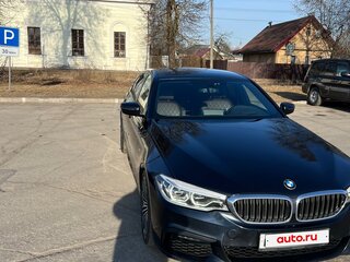 2019 BMW 5 серии 530d xDrive VII (G30/G31/G38), чёрный, 4190000 рублей, вид 3