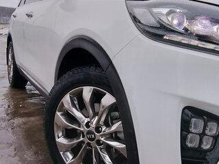 2019 Kia Sorento II Рестайлинг, белый, 3000000 рублей, вид 1