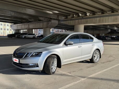 2017 Skoda Octavia III (A7) Рестайлинг, серый, 2550000 рублей, вид 1