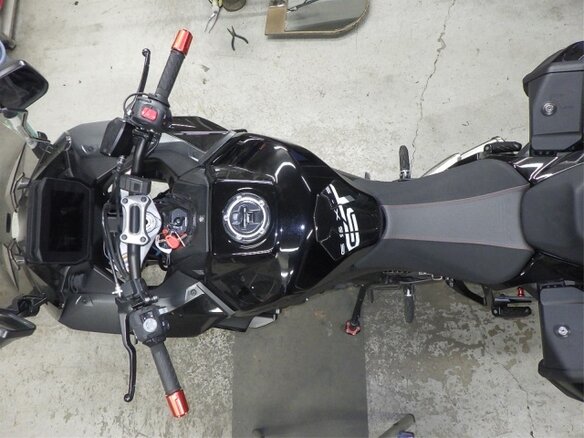 2022 Suzuki GSX-S 1000 GT, чёрный, 1128000 рублей - вид 11