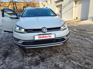 2017 Volkswagen Golf Alltrack VII, белый, 2149000 рублей, вид 1