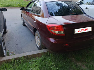 2004 Kia Rio I Рестайлинг, коричневый, 200000 рублей, вид 3