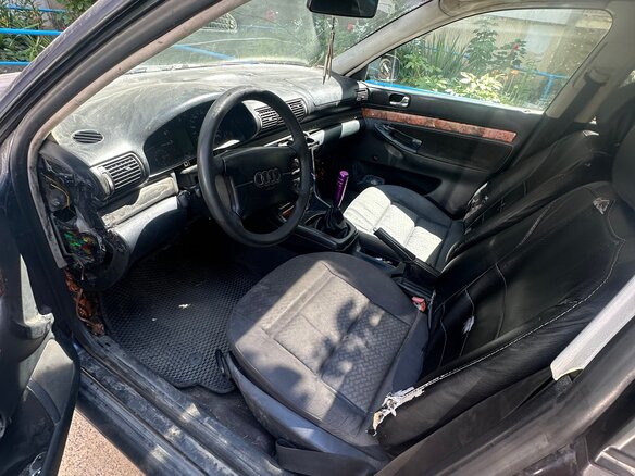 1995 Audi A4 I (B5), синий - вид 4