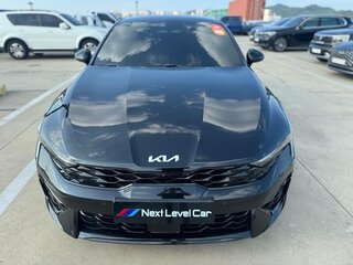 2024 Kia K5 III Рестайлинг, чёрный, 3850000 рублей, вид 3
