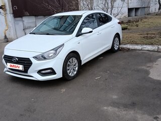 2017 Hyundai Solaris II, белый, 1300000 рублей, вид 1