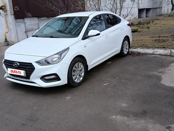 2017 Hyundai Solaris II, белый, 1300000 рублей