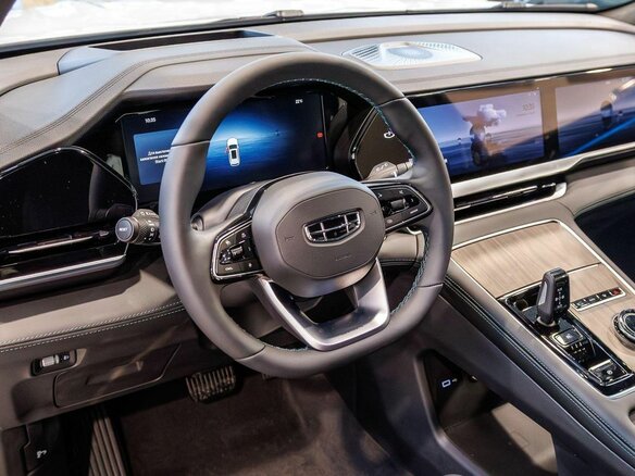 2026 Geely Monjaro I Рестайлинг, белый, 4954990 рублей - вид 16