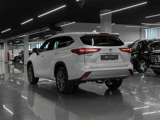 2026 Toyota Highlander IV (XU70), белый, 5400000 рублей, вид 4
