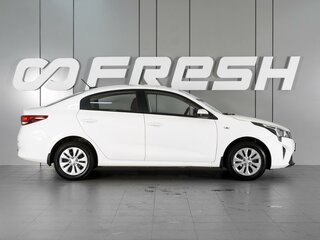 2021 Kia Rio IV Рестайлинг, белый, 1490000 рублей, вид 5