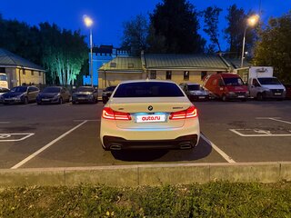 2019 BMW 5 серии 520d xDrive VII (G30/G31/G38), белый, 3950000 рублей, вид 5