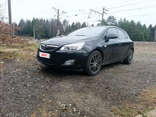 2011 Opel Astra J, чёрный, 620000 рублей, вид 1