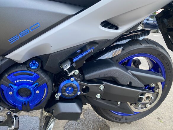 2020 Yamaha TMAX, серый, 999999 рублей - вид 16