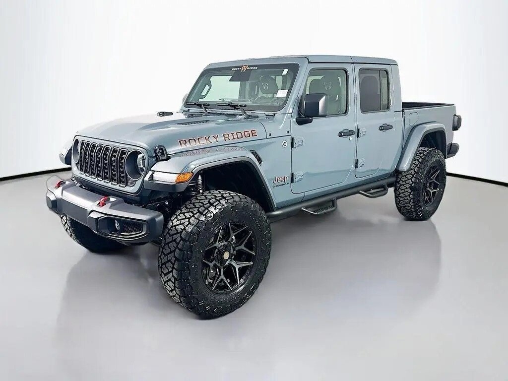 Открыть фотографии: Jeep Gladiator II (JT) Рестайлинг