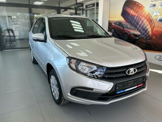 2026 Lada (ВАЗ) Granta I Рестайлинг, серебристый, 1151000 рублей, вид 2