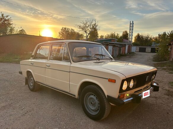 1997 Lada (ВАЗ) 2106 5-speed, бежевый - вид 1